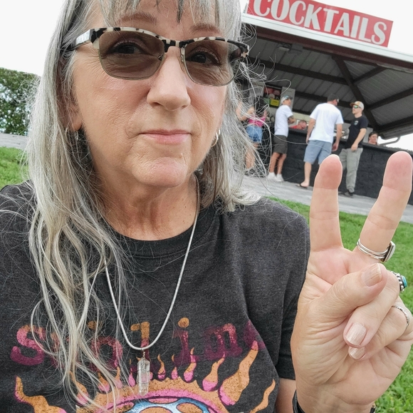 Meet your Posher, AlittlePeaceofJoy - Picture 5 of 6